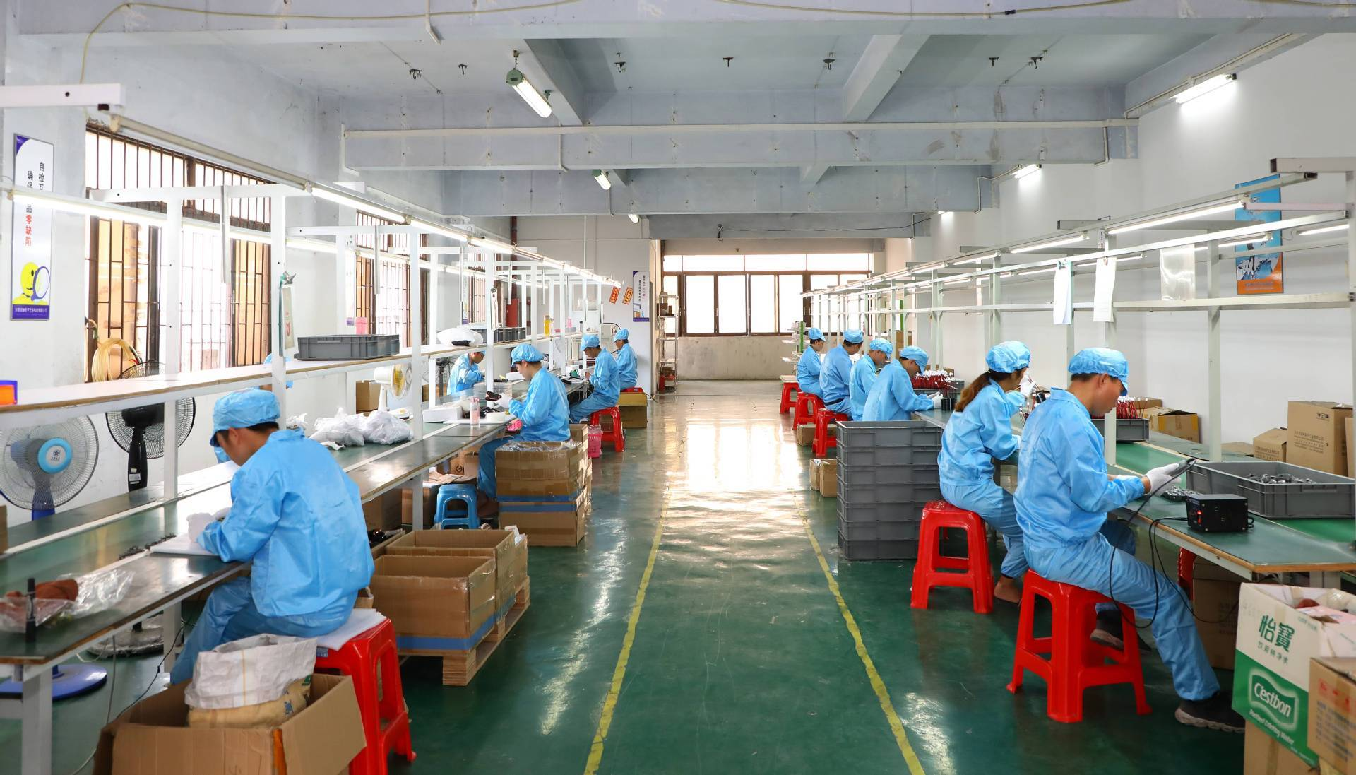 东莞润坤电子五金科技有限公司