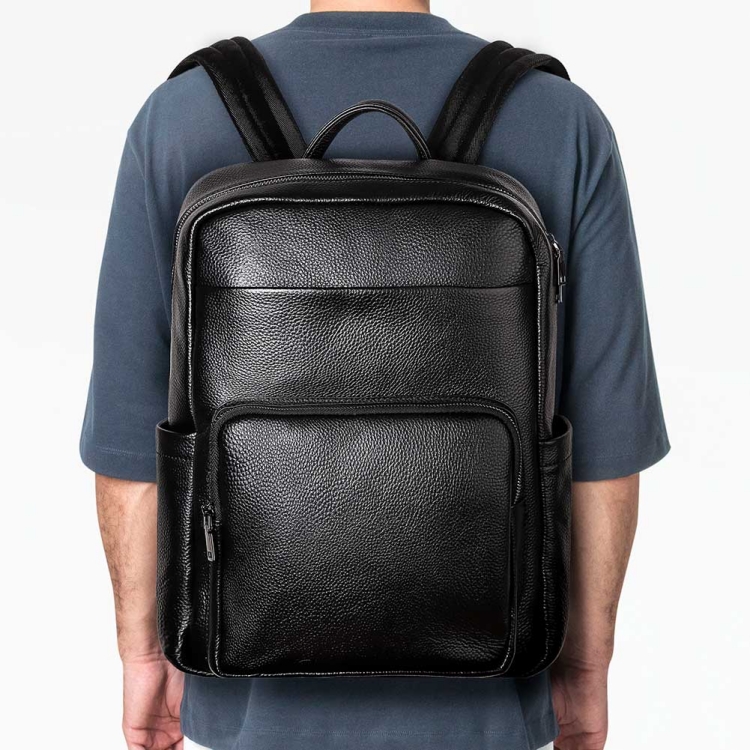 男士真皮双肩包