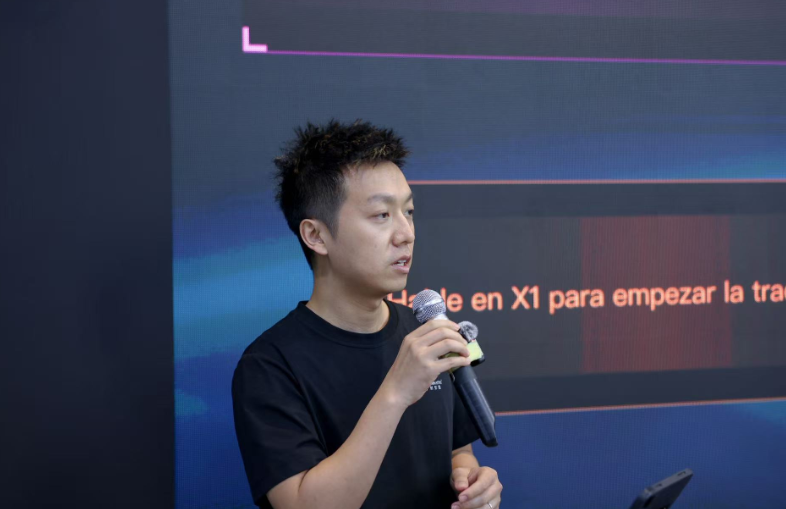 一副耳机从0到2亿,华为前员工靠AI耳机火遍全球 3 一副耳机从0到2亿,华为前员工靠AI耳机火遍全球