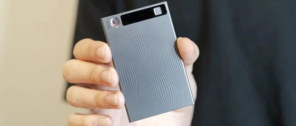 前谷歌科研家创办，热销3万件，AI磁吸背板成出海爆款王