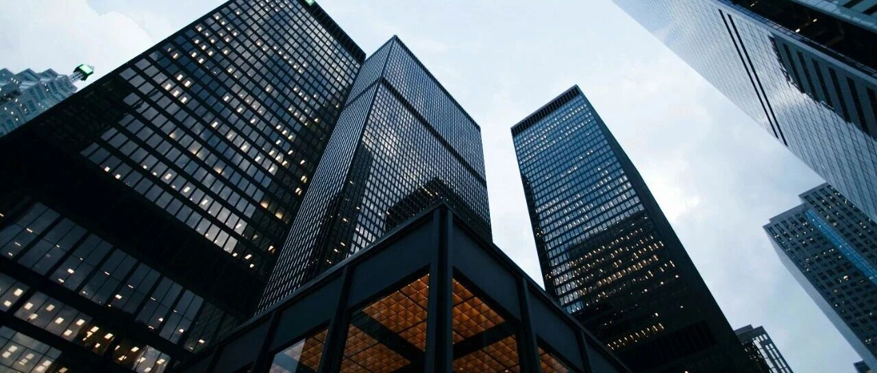 “收割”欧洲散户，这个投资平台做成了金融MCN