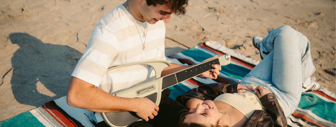 海外红人营销|90后前大疆工程师靠一把“无弦吉他”卖了10亿! 4 海外红人营销|90后前大疆工程师靠一把“无弦吉他”卖了10亿!