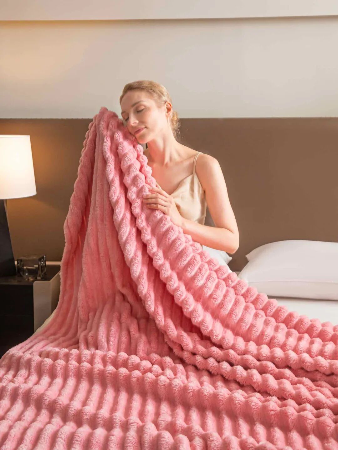 暖冬品刷爆TikTok Shop黑五，南通家纺商家、取暖家电商家创新高