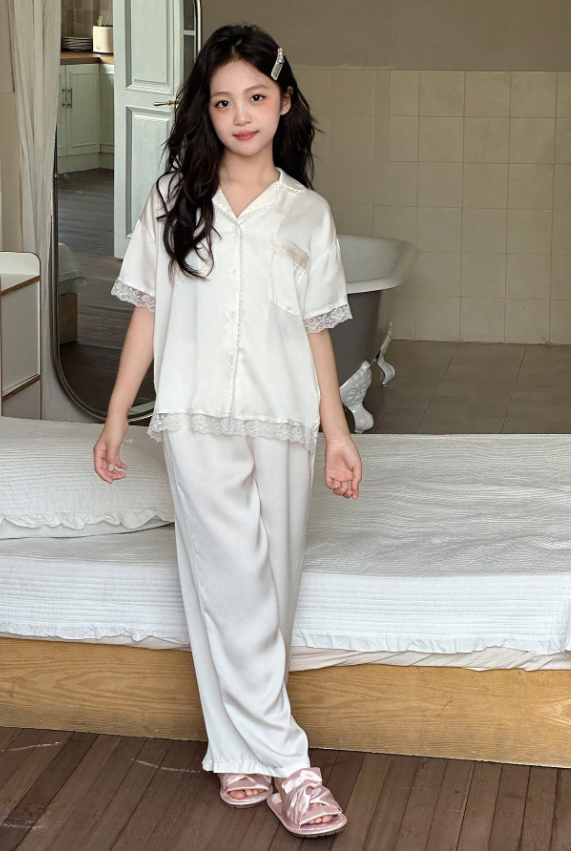 睡衣秒变“硬通货”?美国人疯狂追捧,这波出海风口必须冲 17 睡衣秒变“硬通货”?美国人疯狂追捧,这波出海风口必须冲