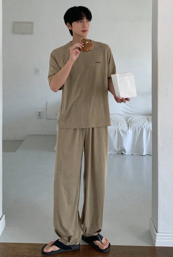 睡衣秒变“硬通货”?美国人疯狂追捧,这波出海风口必须冲 15 睡衣秒变“硬通货”?美国人疯狂追捧,这波出海风口必须冲