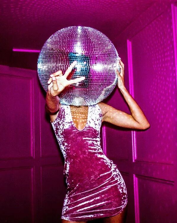 25-cv-15595，勿用！这两张摄影作品竟起诉了170家店铺！