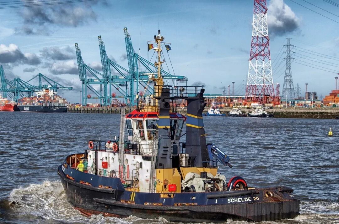 中欧班列累计发车突破12万列！正在改写中欧物流玩法｜跨境电商