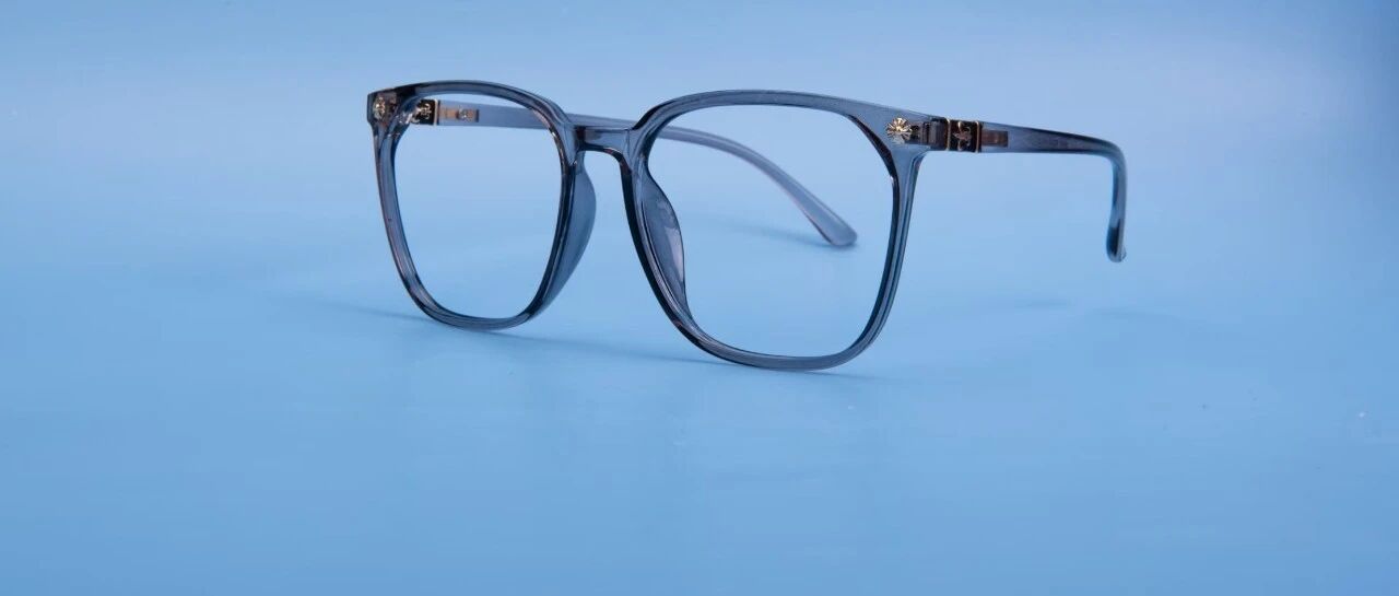 2026年智能硬件AI眼镜出海：Meta广告如何精准击中海外“早期尝鲜者”？