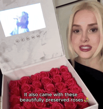 溢价60倍,让人“爆哭”的发光相框情人节再翻红 5 溢价60倍,让人“爆哭”的发光相框情人节再翻红