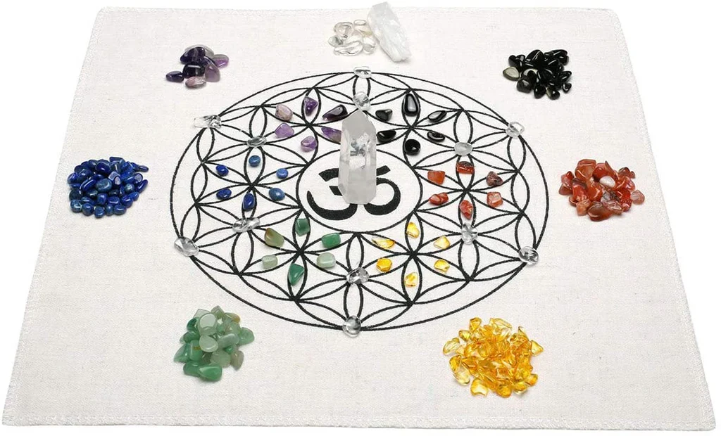 几颗石头爆卖1700万,小众水晶画做成发财大生意 | 行业热点 5 几颗石头爆卖1700万,小众水晶画做成发财大生意 | 行业热点