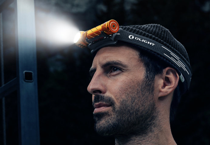 为什么卖手电筒的傲雷能活14年还上市？