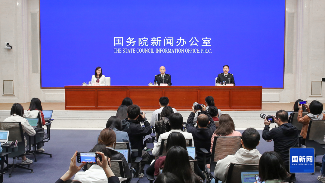 一季度我国进出口首次超11万亿元，增速领跑近五年