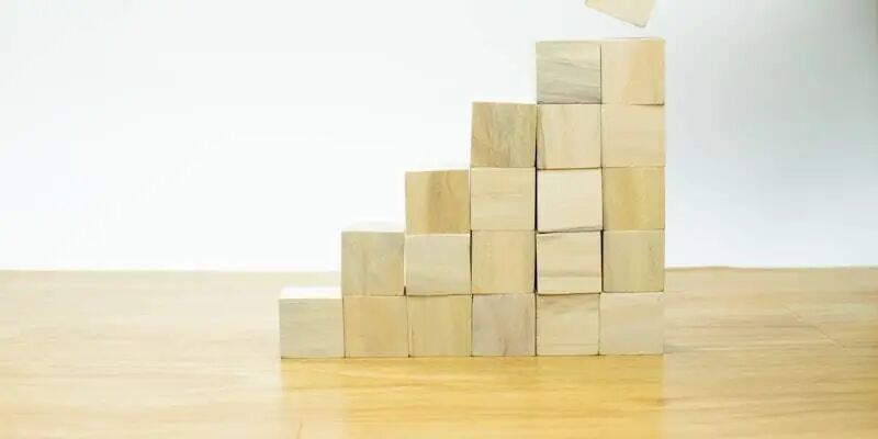 潮水退去后才看清：跨境电商正在从“赚钱”变成“活着”