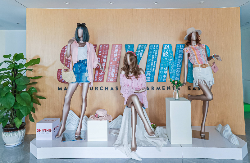 一天一家跨境电商公司：泉州女装大卖新时颖