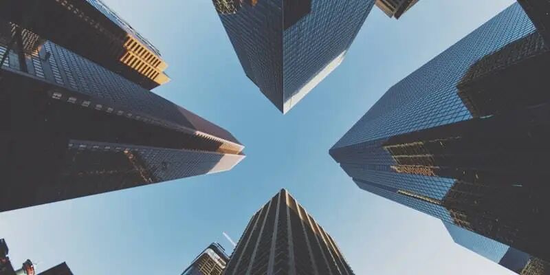 隐形大卖，把"精铺"做成了一门反常识的生意