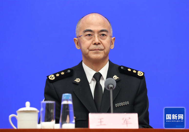 一季度我国进出口首次超11万亿元，增速领跑近五年