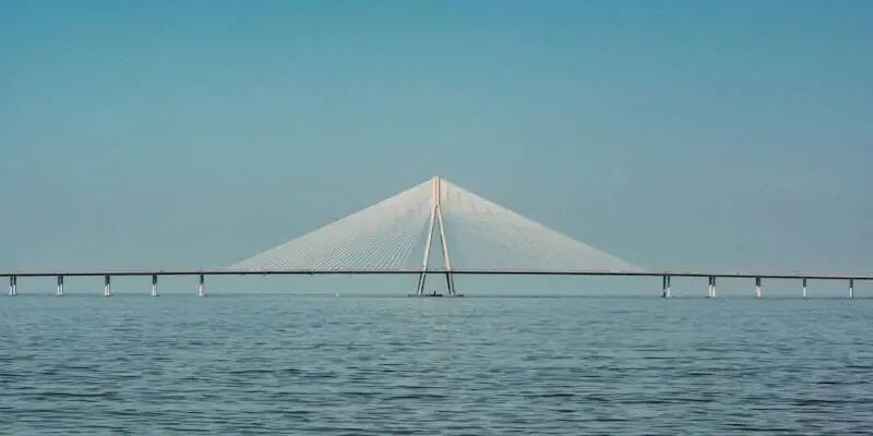 一天一家跨境电商公司：蓝思 bluelans