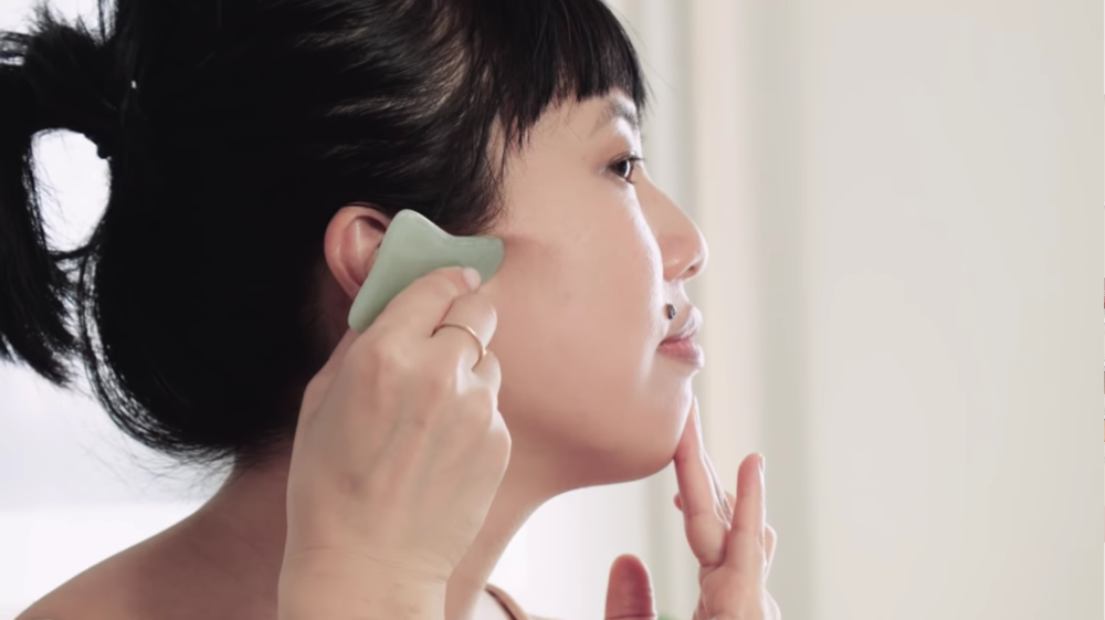 估值超2亿美元，中国几块钱的刮痧板在海外被疯抢 | 品牌案例