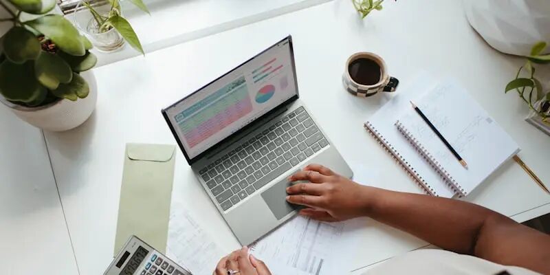 工厂做跨境电商，最大的坑不是选错平台