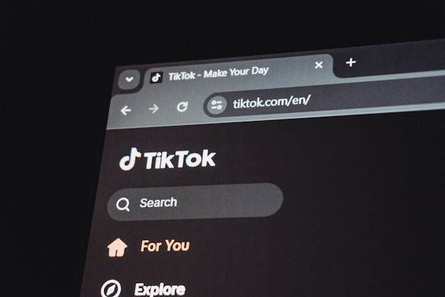 TikTok 再吃欧盟“黄牌”：这次盯上了未成年人账户