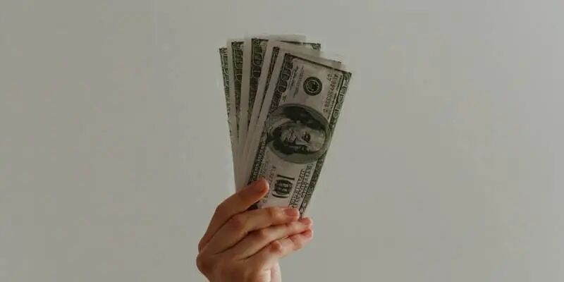 一天一家跨境电商公司：两年卖百万台的 PLAUD