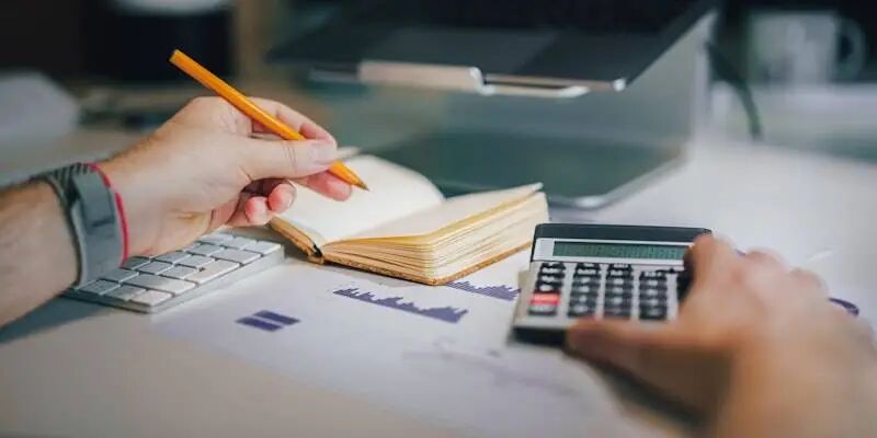 一天一家跨境电商公司：两年卖百万台的 PLAUD