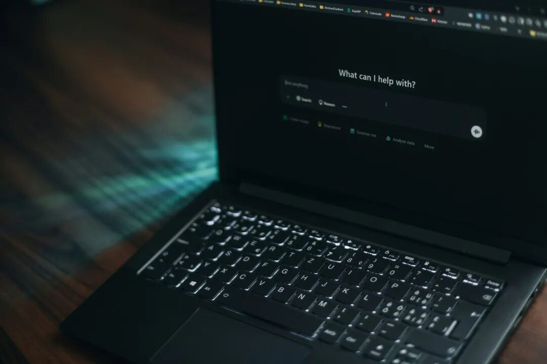 增长中的Uber裁员10%，为什么先砍管理层级和“微型团队”？