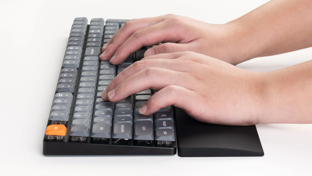 一天一家跨境电商公司：众筹起家键圈大卖Keychron